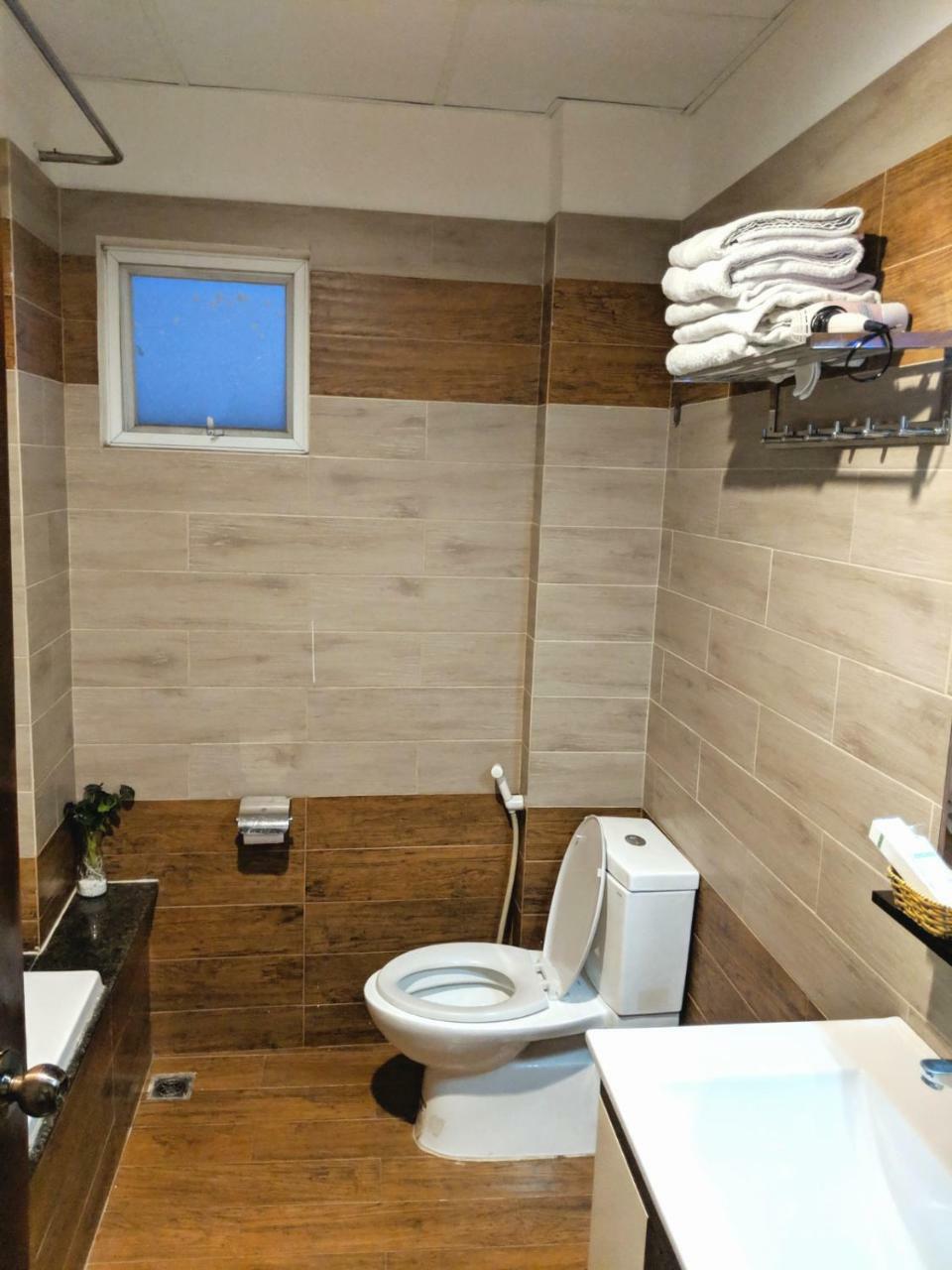 Green Suites Hotel Хошимин Экстерьер фото
