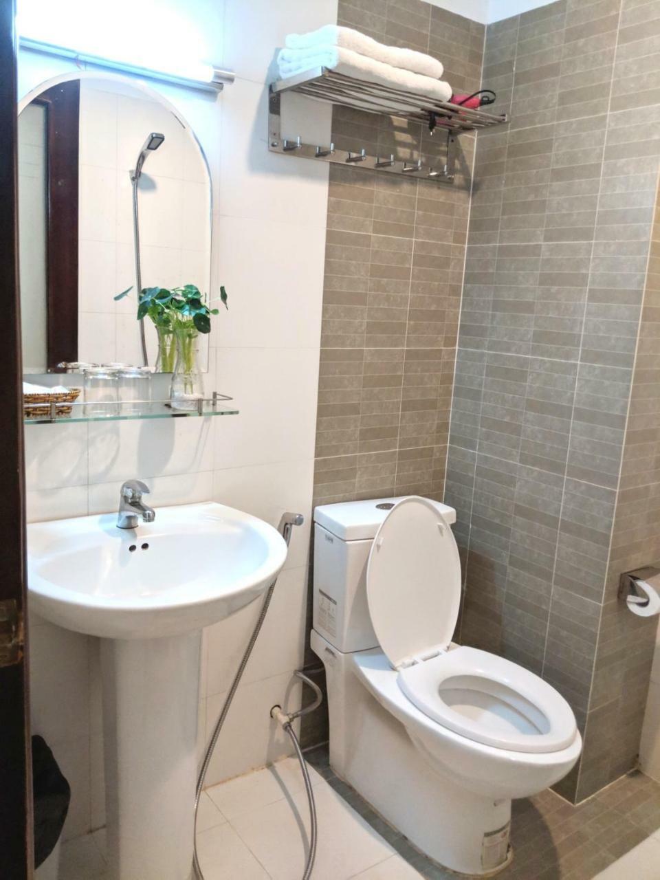 Green Suites Hotel Хошимин Экстерьер фото